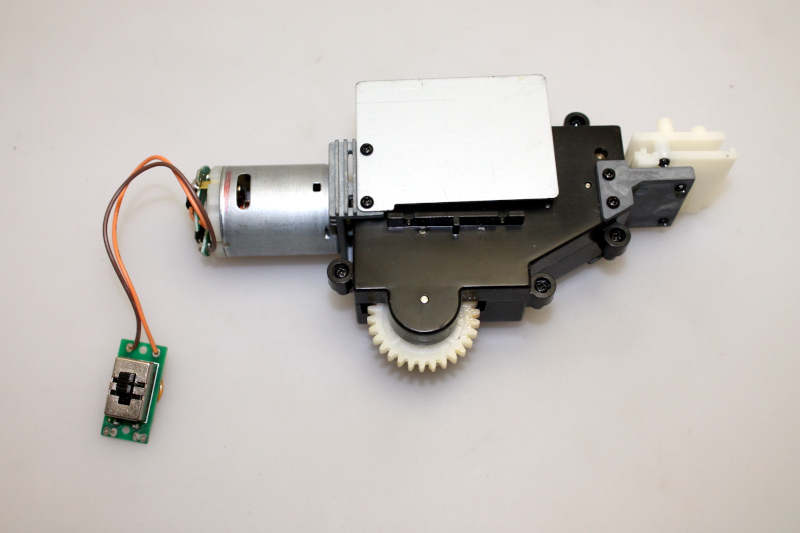 Gearbox w/ Motor & Switch ( Large scale Thomas )